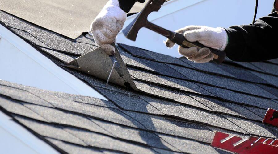 Professional gutter cleaning in Northwood, IA